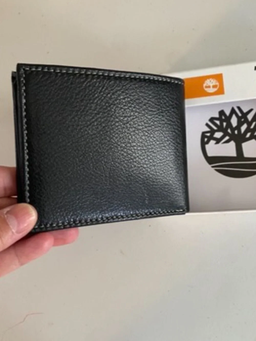 TIMBERLAND MENS BLACK LEATHER BIFOLD PASSCASE WALLET NEW IN BOX MENS GIFT NWT